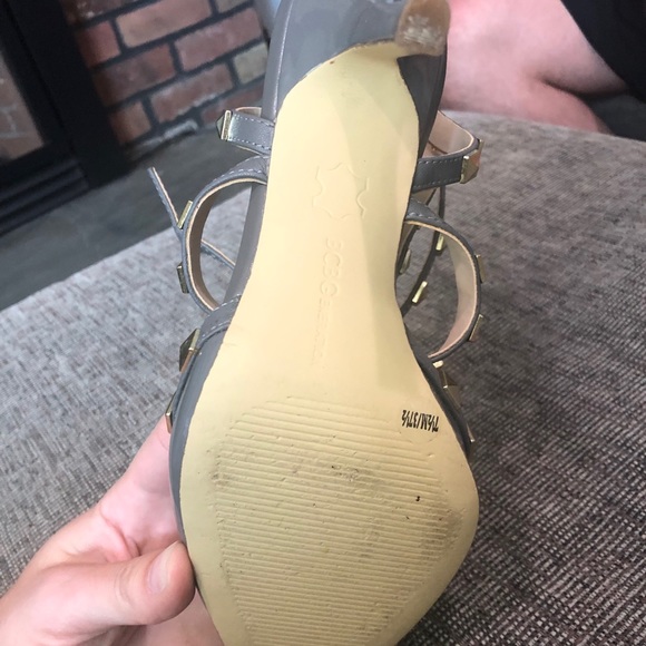 BCBGeneration Darron Pumps size 7.5 - Picture 5 of 7